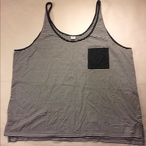 Grey and White Striped Tank Top w Pocket Size XXL